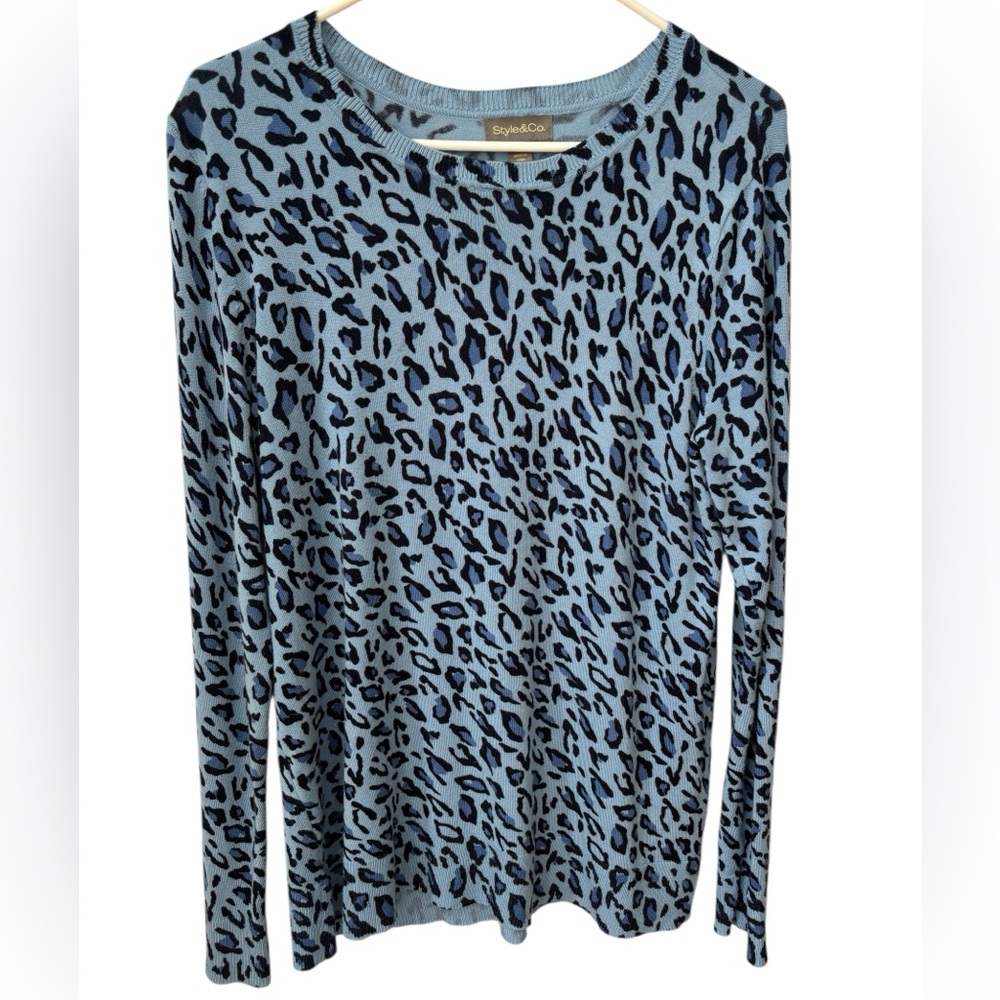 Style & Co Leopard Print Sweater Women’s Size Medium Blue